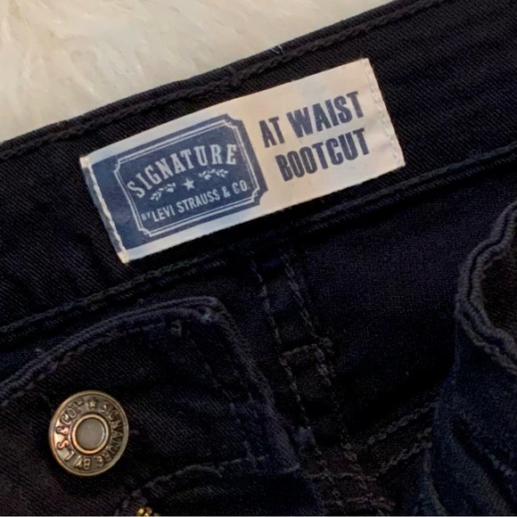Levi’s Signature At Waist Bootcut Black Women's Jeans - Picture 7 of 11